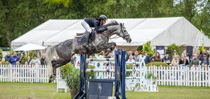 Tasdorfer Turniertage-Finale mit Zuschauerrekord und Goldenem Reitabzeichen